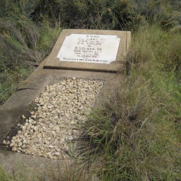 Free State, HEILBRON district, Henningskraal 46, farm cemetery