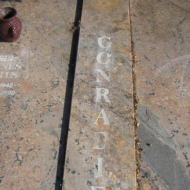 CONRADIE Wessel Johannes Albertus 1942-2000 &amp; Machel Susanna Louisa 1946- 