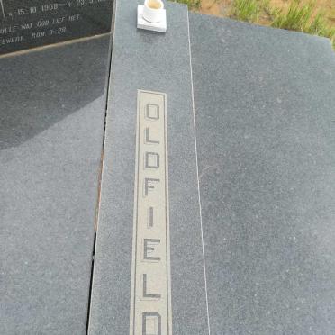 OLDFIELD Jacobus Conrad 1911-1986 &amp; Maria Aletta DE BEER 1908-1986