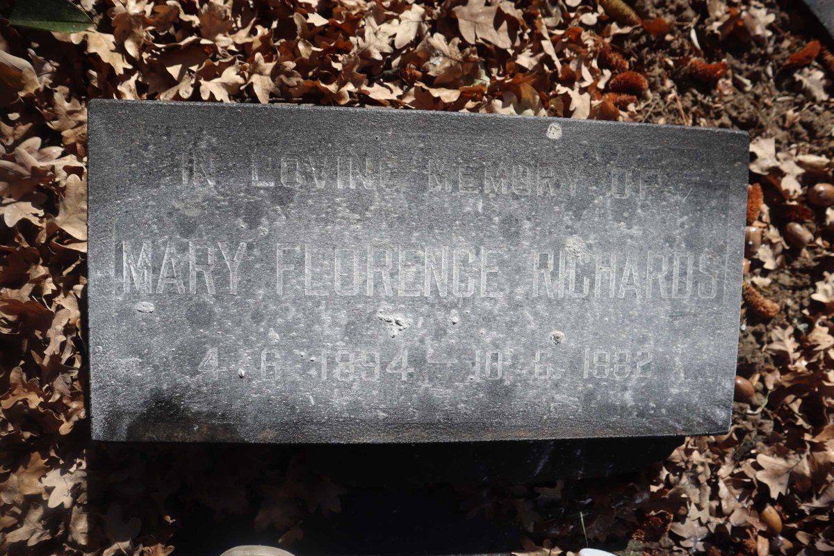 RICHARDS Mary Florence 1894-1982