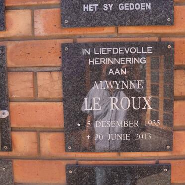 ROUX Alwynne, le 1935-2013