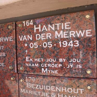 MERWE Hantie, van der 1943-