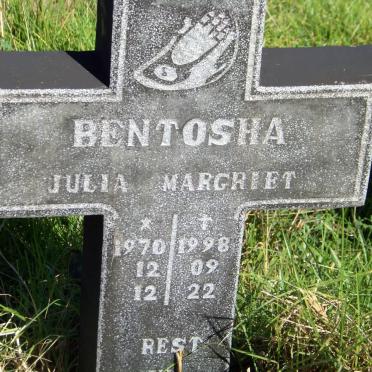 BENTOSHA Julia Margriet 1970-1998