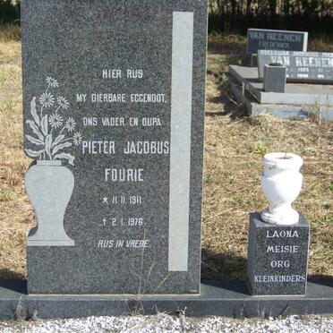 FOURIE Pieter Jacobus 1911-1976 &amp; Josephine Christine BACH 1917-1991