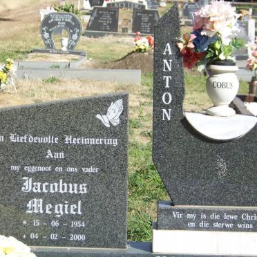 TONDER Jacobus Megiel, van 1954-2000 & Trudene ERWEE 1958- _1