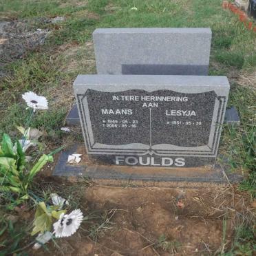 FOULDS Maans 1946-2008 &amp; Lesyja 1951-