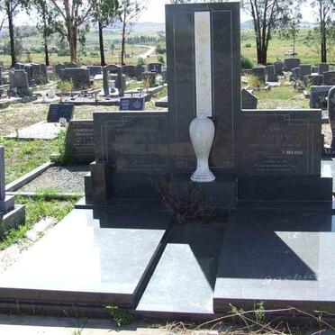 HEERDEN Frederik A.J., van 1911-1973 &amp; Judith M. V.D. BERG 1915-1995