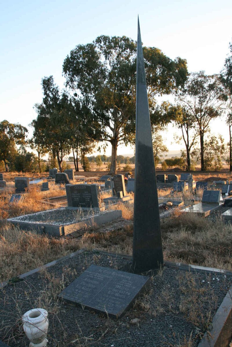 ROUX Johannes Nicolaas, le 1890-1960 & Maria Charlotte SWANEPOEL 1895-1984 _1