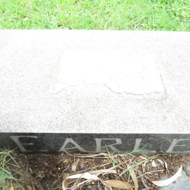 EARLE Willem G. 1910-1977 &amp; Susanna C.M. VILJOEN 1916-1991