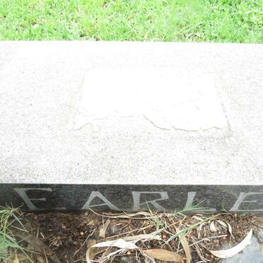 EARLE Willem G. 1910-1977 &amp; Susanna C.M. VILJOEN 1916-1991