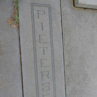 PIETERSE Hendrik W.J. 1928-1987 &amp; Susan I.J. 1930-2010