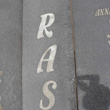 RAS Hendrik 1955-2001 &amp; Anna Wilhelmina VAN ZYL 1957- 