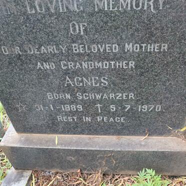 ROBERTS Harry 1883-1949 &amp; Agnes SCHWARZER 1889-1970