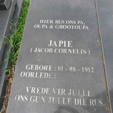 TALJAARD Jacob Cornelis 1912- &amp; Fienie GROBLER 1917-2009