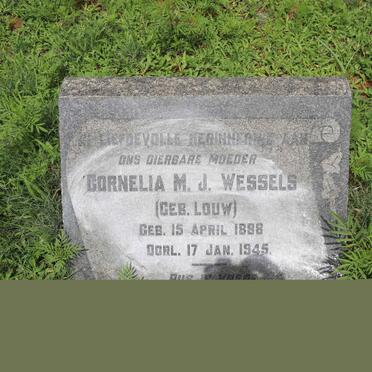 WESSELS Cornelia M. J. nee LOUW 1888-1945