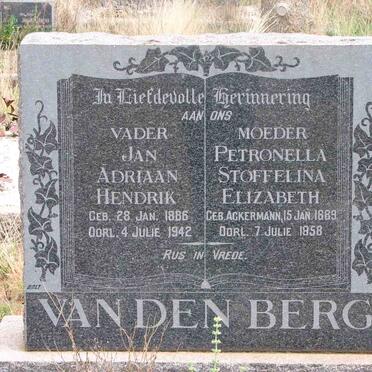 BERG Jan Adriaan Hendrik, van den 1886-1942 &amp; Petronella Stoffelina Elizabeth ACKERMANN 1889-1958