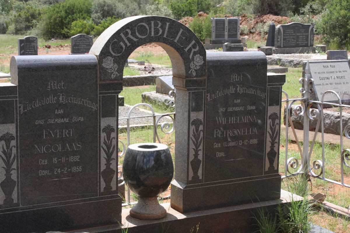GROBLER Evert Nicolaas 1882-1955 &amp; Wilhelmina Petronella LUBBE 1886-