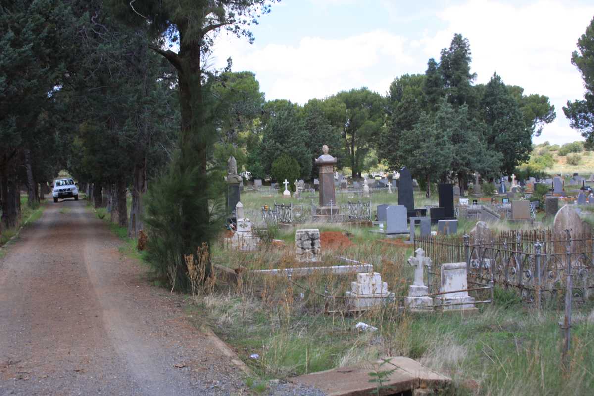 01. Overview on Jagersfontein cemetery