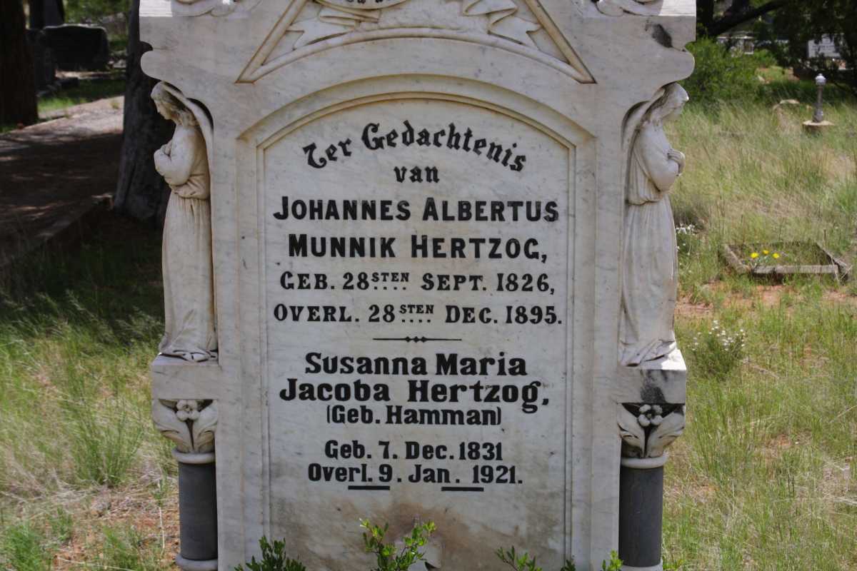 HERTZOG Johannes Albertus Munnik 1826-1895 &amp; Susanna Maria Jacoba HAMMAN 1831-1921