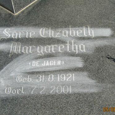 JAGER Marthinus Willem, de 1918-1966 &amp; Sarie Elizabeth Margaretha 1921-2001 _2