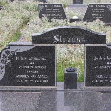 STRAUSS Andries Johannes 1911-1984 &amp; Gertruida S.P. 1912-1998