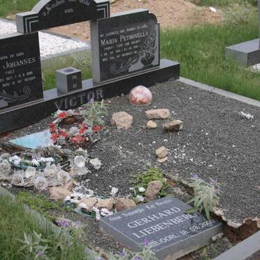 VICTOR Gert Johannes 1927-2005 &amp; Maria Petronella VON SOLMS 1930-1995 :: LIEBENBERG Gerhard 2000-2000