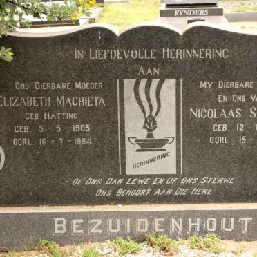 BEZUIDENHOUT Nicolaas Stephanus 1903-1967 &amp; Elizabeth Magrieta HATTING 1905-1994