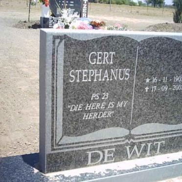 WIT Gert Stephanus, de 1905-2002
