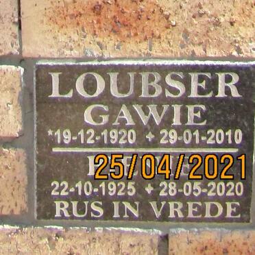 LOUBSER Gawie 1920-2010 &amp; Pienie 1925-2020