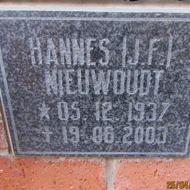 NIEUWOUDT J.F. 1937-2003