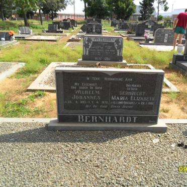 BERNHARDT Wilhelm Johannes 1897-1972 &amp; Gerbrecht Maria Elizabeth BREEDT 1907-1985