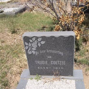 COETZEE Trudie 1941-1941