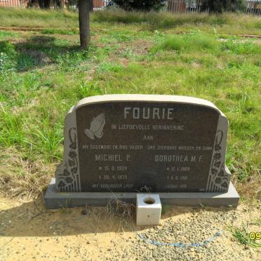 FOURIE Michiel P. 1904-1973 &amp; Dorothea M.F. 1908-1981