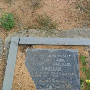JORDAAN Andries Johannes 1913-1983 &amp; Maria Magdalena HAAS 1914- 