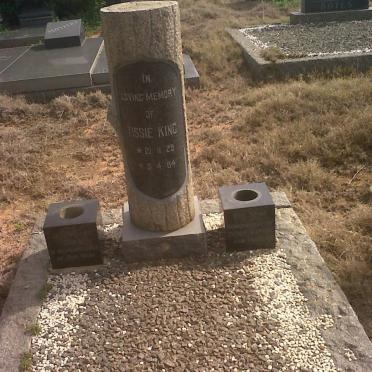 KING Tissie 1928-1964