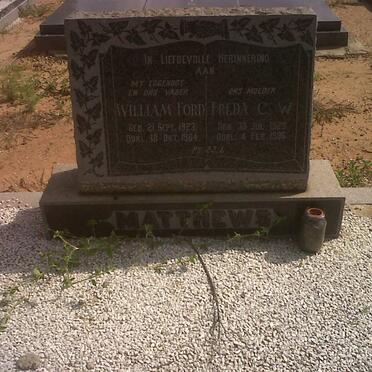 MATTHEWS William Ford 1923-1964 &amp; Freda C.W. 1923-1996