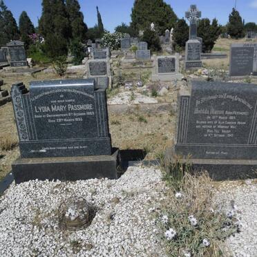 PASSMORE Lydia Mary 1863-1935 :: MASON Matilda nee PASSMORE 18?4-1947
