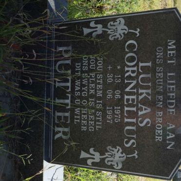 P - Vanne :: Surnames - P