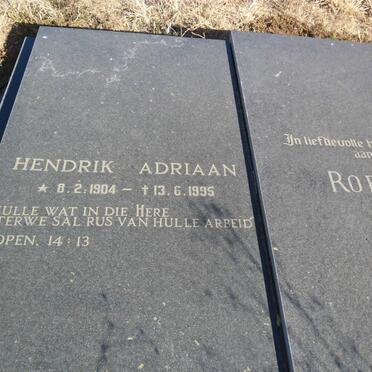 ROETS Hendrik Adriaan 1904-1995 &amp; Hendrina Adriana REYNEKE 1904-1981        