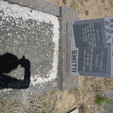 SMITH Susanna Sophia nee NIEWENHUYSEN 1887-1963