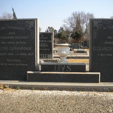 UYS Pieter Gerhardus 1902-1957 &amp; Elizabeth Francina Iris 1904-1982 