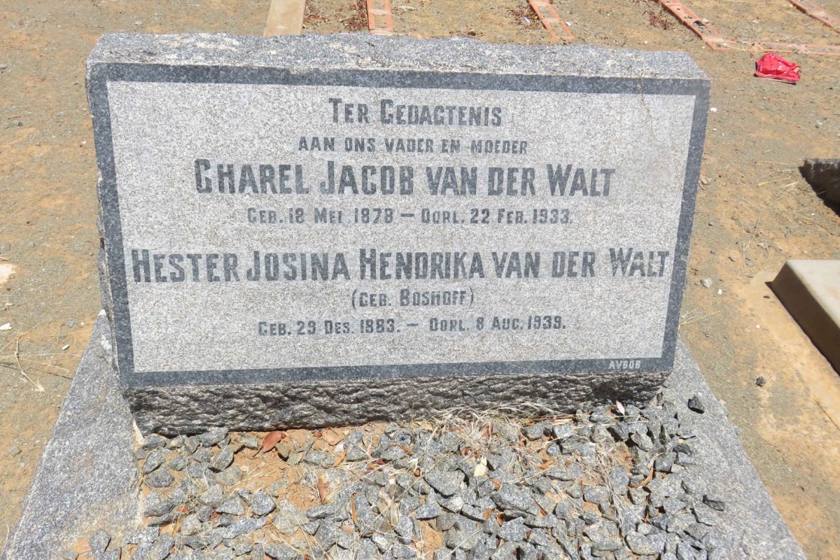 WALT Charel Jacob, van der 1878-1933 &amp; Hester Josina Hendrika BOSHOFF 1883-1939