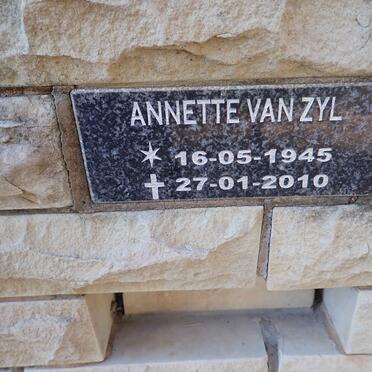 ZYL Annette, van 1945-2010
