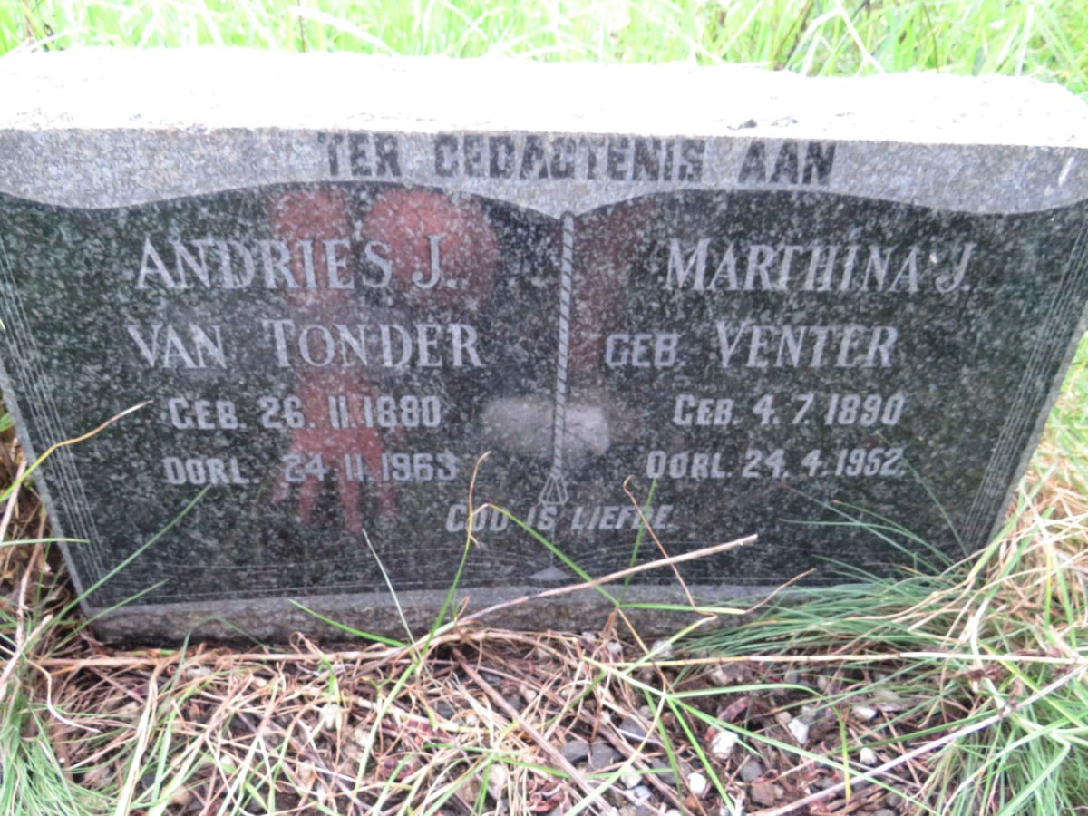 TONDER Andries J., van 1880-1963 & Marthina J. VENTER 1890-1952