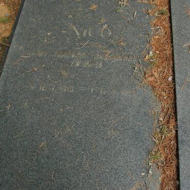 COETZEE Nico 1913-19?5 &amp; Milmie 191?-1977