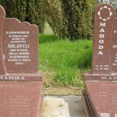 MAMBA Matthews Mhlawuli 1930-2004 :: MAMBA Madoda Achiebold 1976-2003