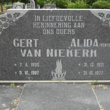NIEKERK Gert, van 1895-1987 &amp; Alida VENTER 1921-1977