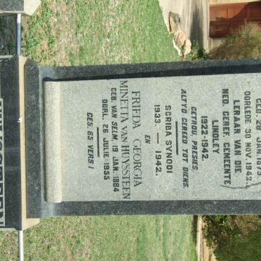 HUYSSTEEN P.H., van 1879-1942 &amp; Frieda Georgia Minetta VAN SELM 1884-1955