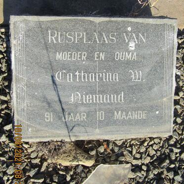 NIEMAND Catharina W.