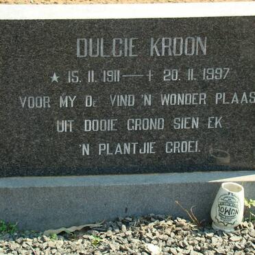 KROON Dulcie 1911-1997